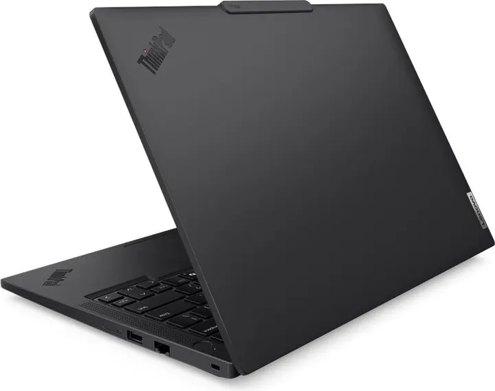 ThinkPad P14s Gen 5 (AMD) 背面