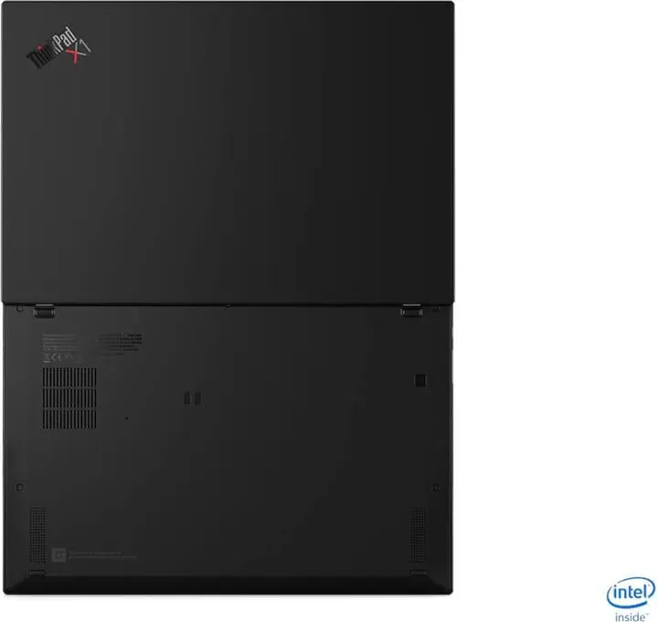 ThinkPad X1 Carbon Gen 8 底面